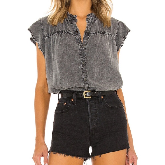 Rails “Ruthie” Ruffle Sleeve Tencel Denim Blouse – Black Acid Wash – Size M - Picture 2 of 15
